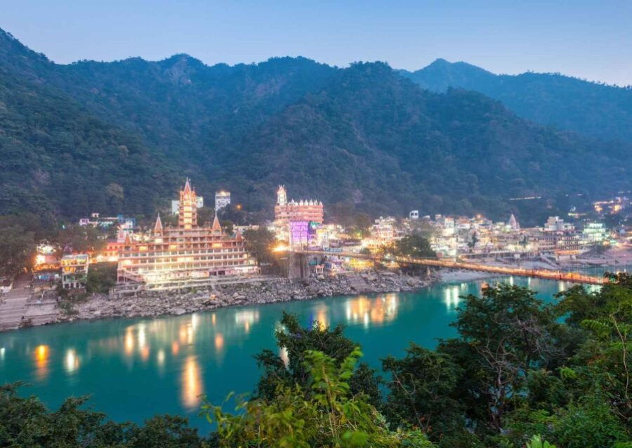 Guided Ashram Tour in Rishikesh With a Local – 2 Hours