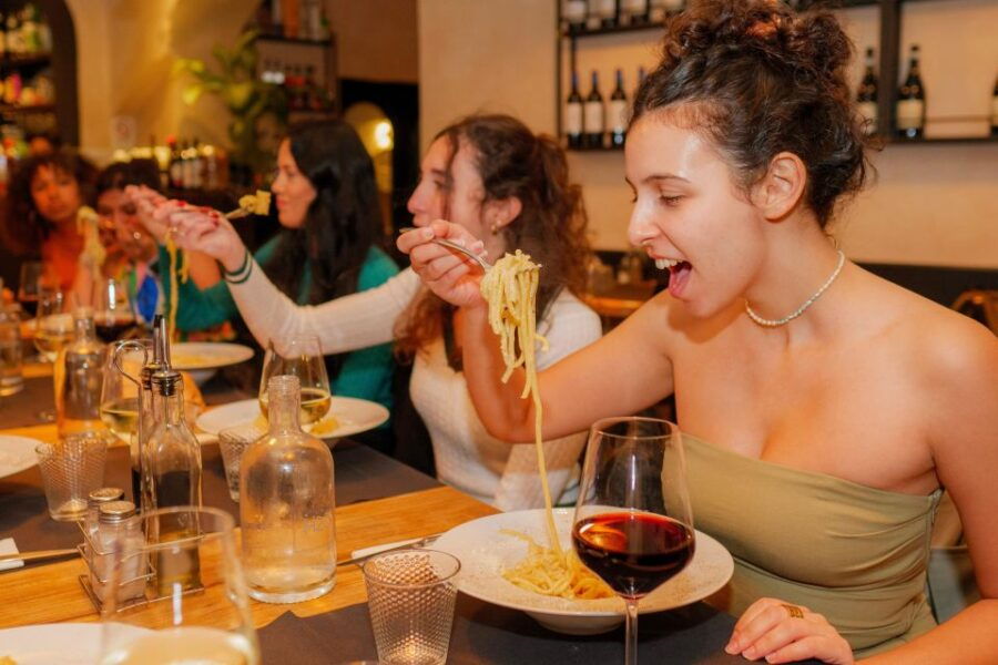 Guided Food Tour With Drinks Included in Rome - Good To Know