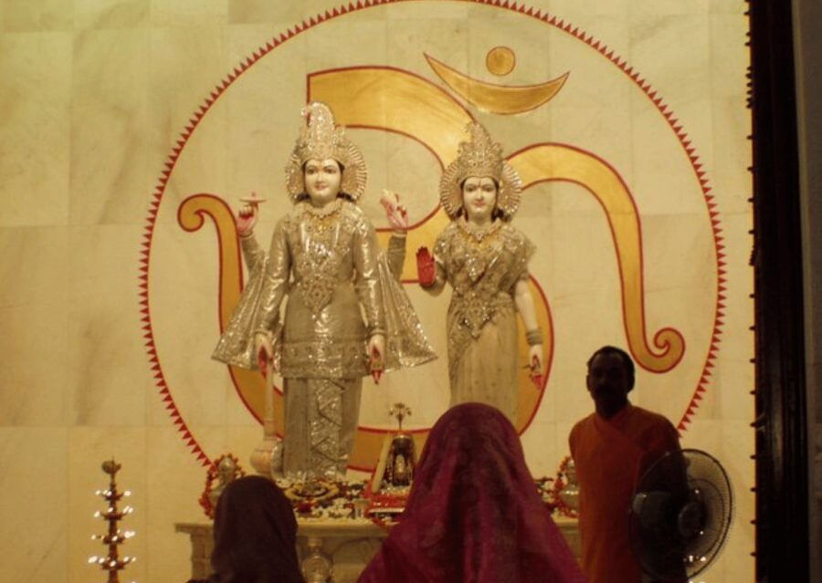 Guided Walking Tour of Divinity Jaipur With a Local