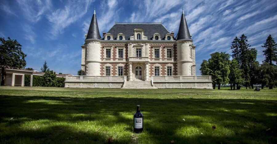 Half a Day in the Médoc in a 2cv