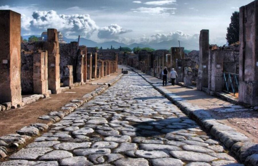 Half-Day Private Tour to Pompeii and Vesuvius From Naples - Good To Know