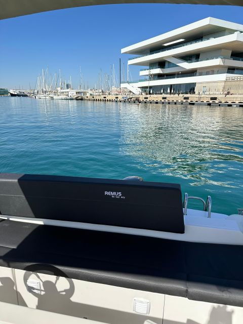 HAWAI Boat Review: A Day at Sea