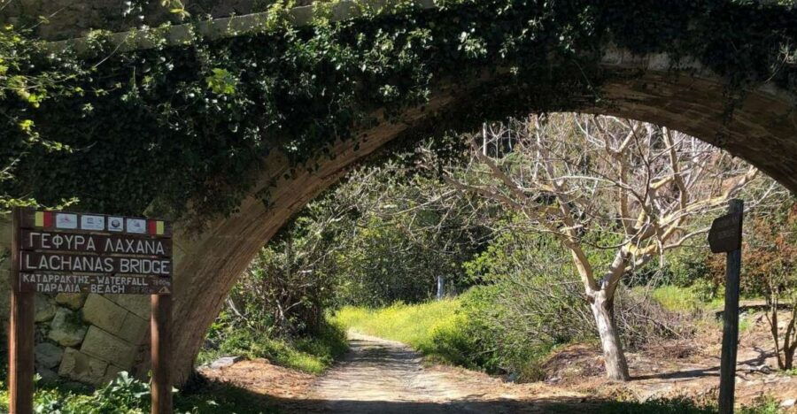 Heraklion: Private Tour to Rihti Waterfalls and Mochlos - Activity Highlights