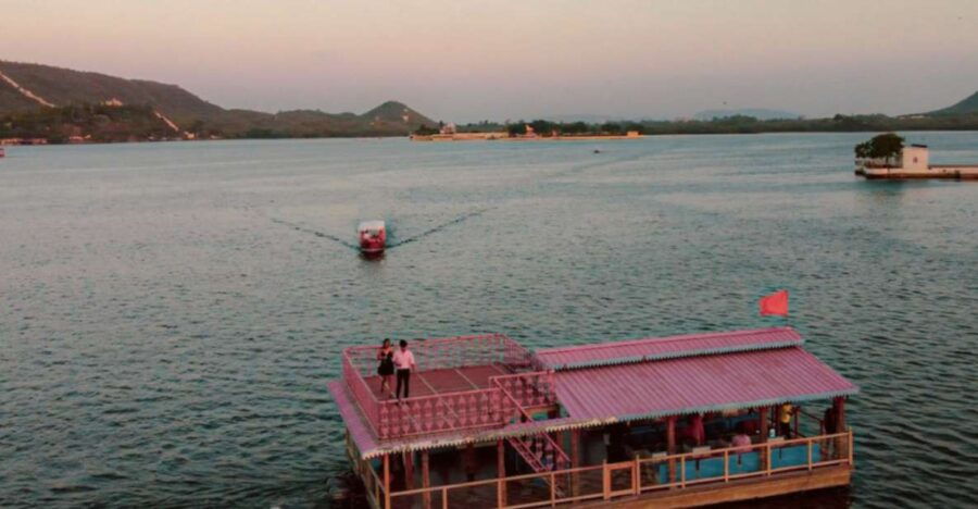 Heritage Tour : Private Boat, Havelis, City Walk & High Tea