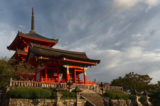 Higashiyama Kiyomizudera and Yasaka Shrine Discovery Walking Tour - Good To Know