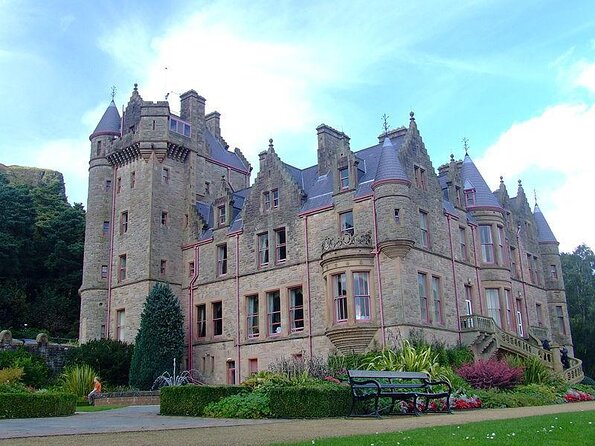 Highlights of Belfast Sightseeing 4 Hours Private Tour