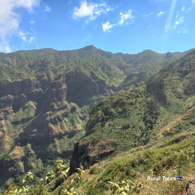 Hiking Serra Malagueta Natural Park