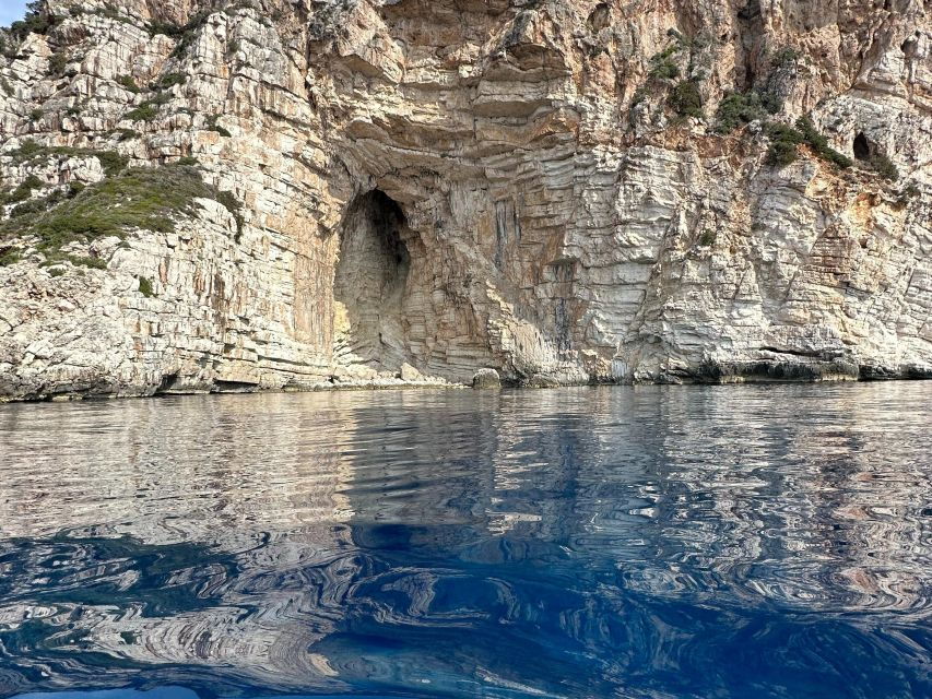 Hopping Tour to Dafina Bay & Ionian + Swim Haxhi Aliu Cave