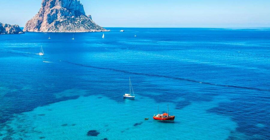 Ibiza: Speed Boat Excursion to Atlantis & Es Vedra +Snorkel