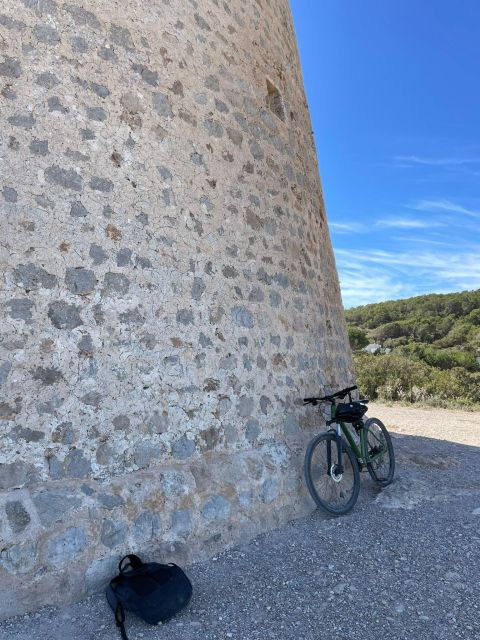 Ibiza: Town Bike Tour - Experience Description