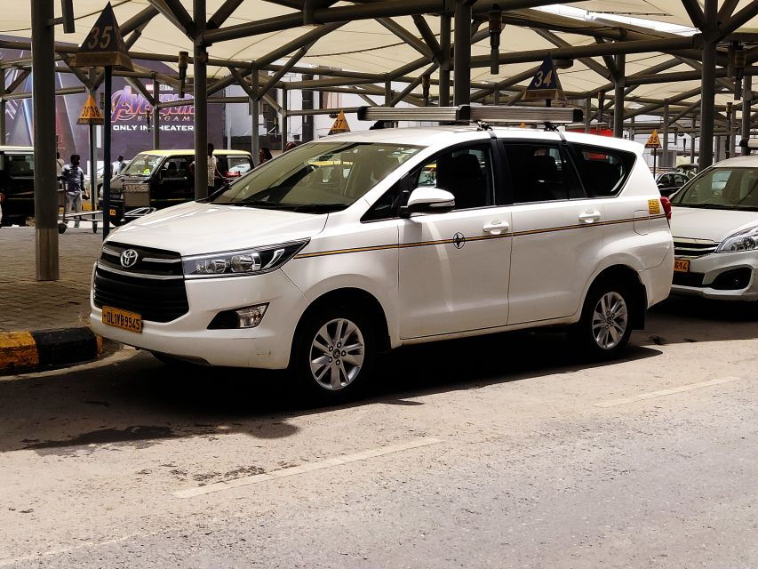 IGI Airport New Delhi: Private Hotel/Airport Transfer - Experience Highlights