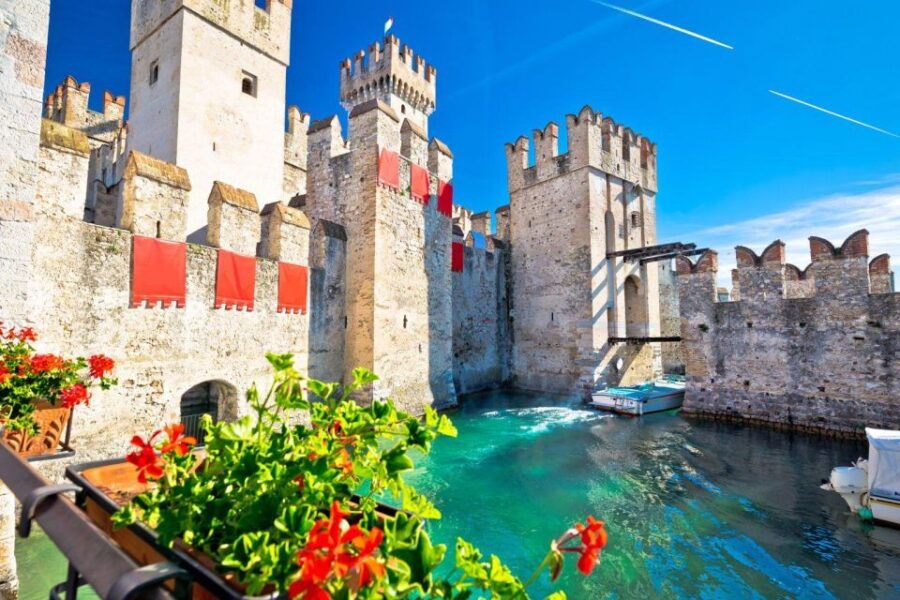 Inspiring Family Walking Tour in Sirmione