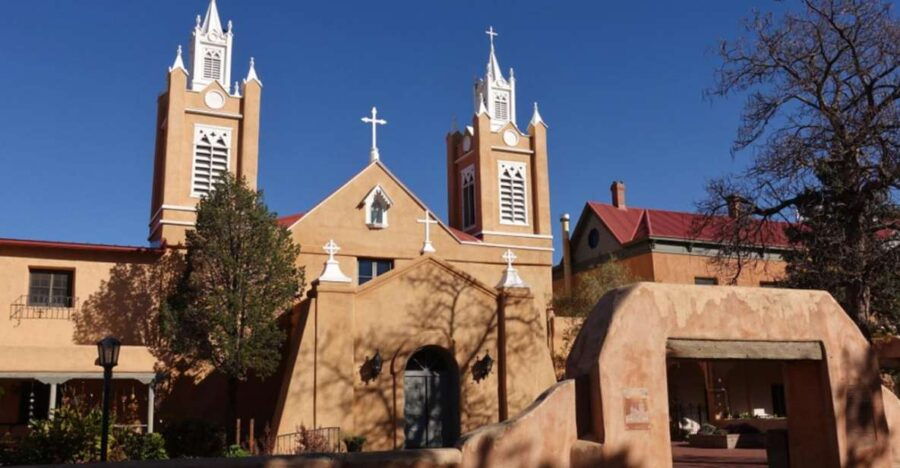 Intriguing Heritage of Albuquerque – Walking Tour - Albuquerque Museum Art Discovery