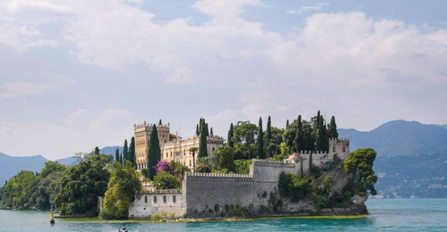 Isola Del Garda & S. Vigilio Typical Venetian Speedboat Trip - Good To Know