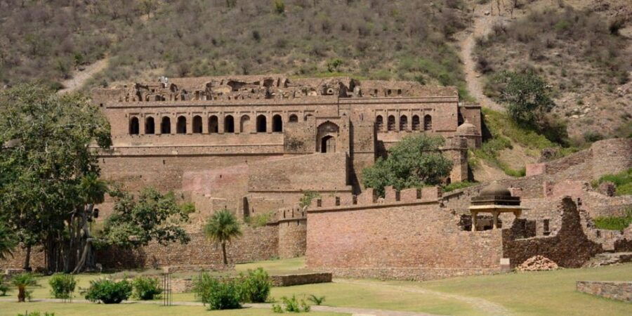 Jaipur: All Inclusive Chand Baori & Bhangarh Fort Tour - Good To Know