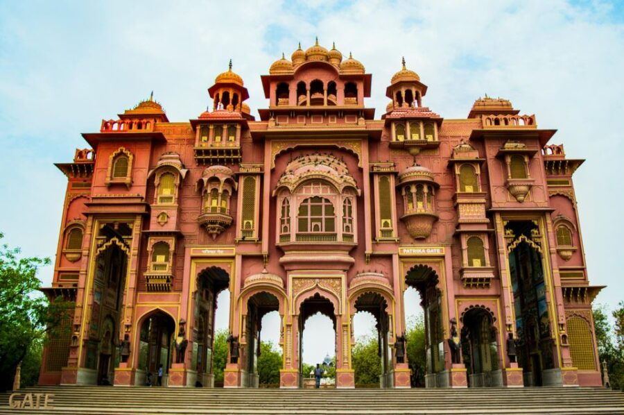 Jaipur: Private Tour of the Pink City by Car With a Guide - Good To Know