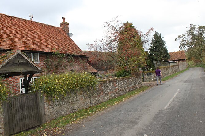 James Bond Classic Day Tour by Private London Taxi - Good To Know