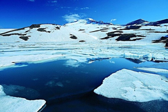 Jeep Tour to Amberd- Mt Aragats-Kari Lake