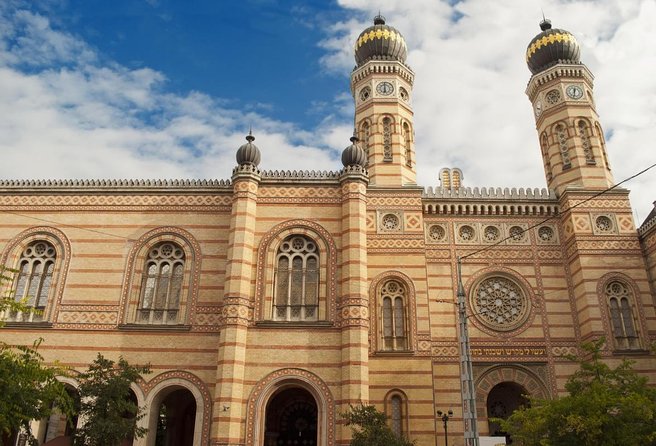 Jewish History and Heritage Walking Tour of Budapest