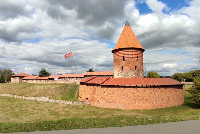 Kaunas City Center Tour + IX Fort Museum (Bonus)
