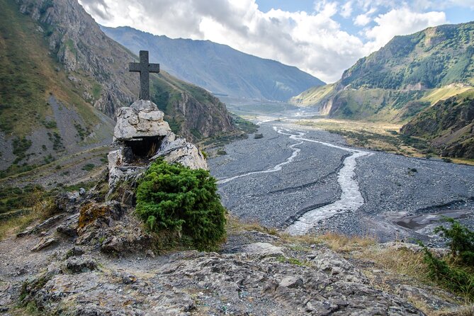 Kazbegi – Half Day Private Tour to Dariali Gorge & Waterfalls
