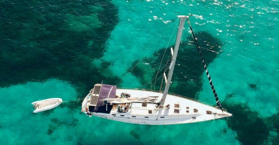 La Maddalena: Full-Day Sailing Trip