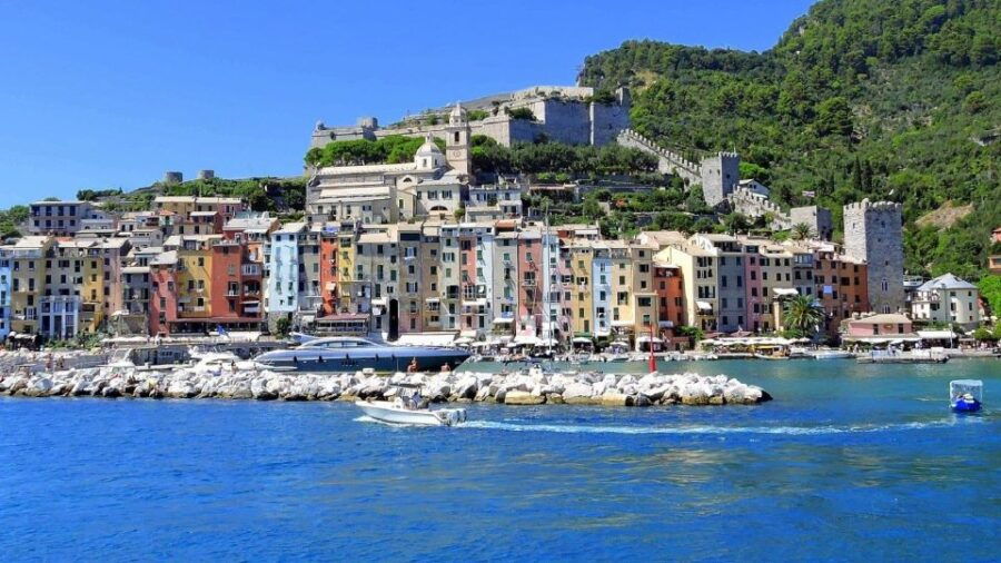 La Spezia Cinque Terre: Boat Tour With Aperitif at Sunset