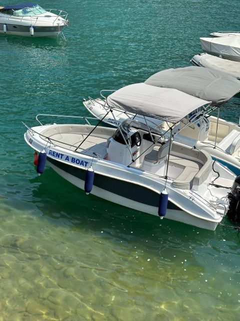Lake Como: 1-Hour Boat Tour With Captain