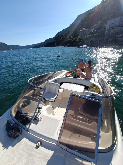 Lake Como: 1 Hour Private Boat Tour