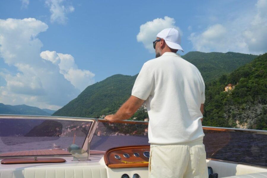 Lake Como: Exclusive Villas Tour by Private Boat