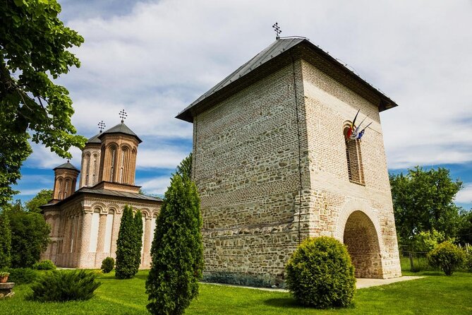 Lake Monasteries, Palaces and Draculas Tomb: Snagov, Țigănești, Mogosoaia - Good To Know