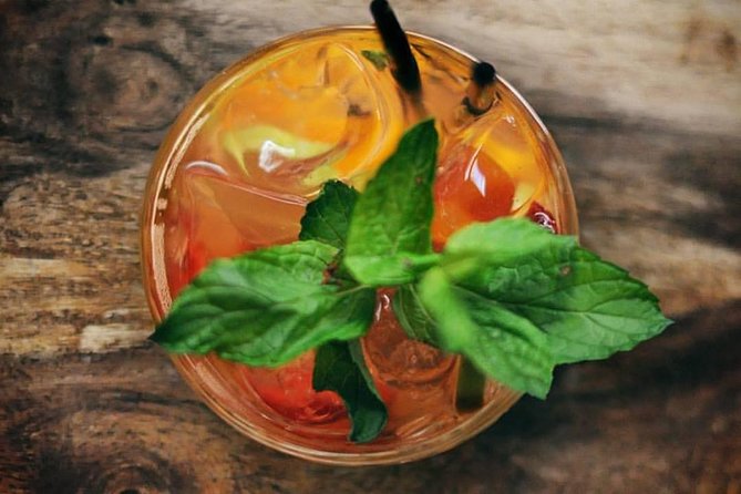 Larnaca Shake N Make: Cypriot Flavours Cocktail Making Class 3hrs