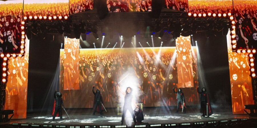 Las Vegas: Criss Angel MINDFREAK® Show at Planet Hollywood