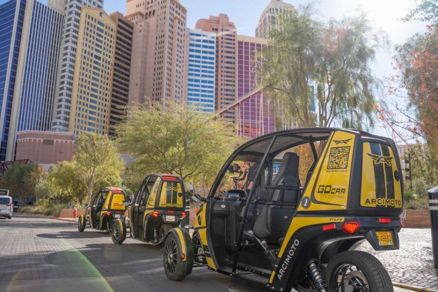Las Vegas: Red Rock Canyon Ticket and Audio Tour in a GoCar