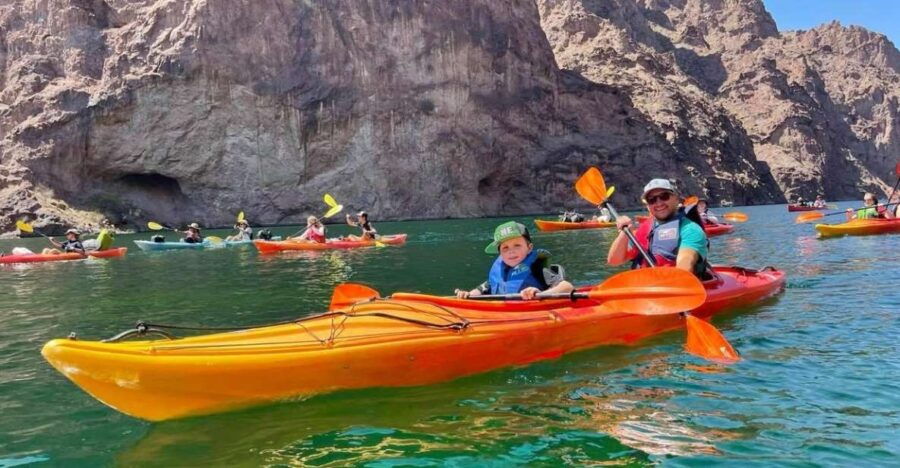 Las Vegas: Single or Double Kayak Rental