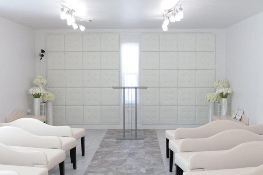 Las Vegas: Wedding at Paradise Wedding Chapel
