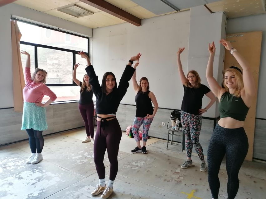 Latin Dance and Salsa Class in Granada Experience - Good To Know