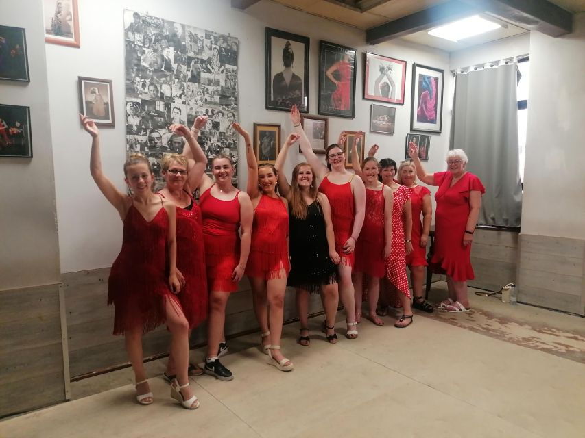 Latin Dance and Salsa Class in Málaga Experience