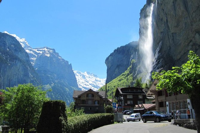 Lauterbrunnen Valley Waterfalls E-Bike Tour With Swiss Picnic - Good To Know