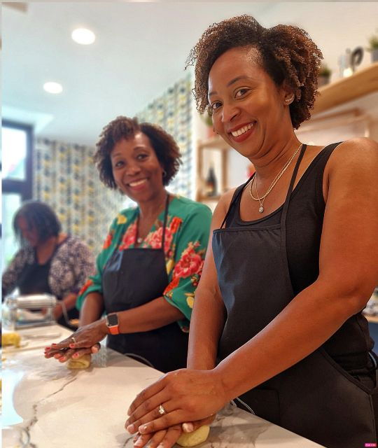 Lazise: Fresh Pasta Making Class With Meal and Wine