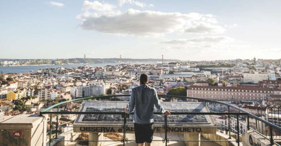 Lisbon 7Hills: 2h30min With a Local Tuk Tuk Driver - Good To Know