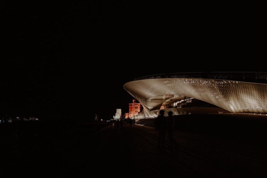 Lisbon by Night Private Tour - Good To Know