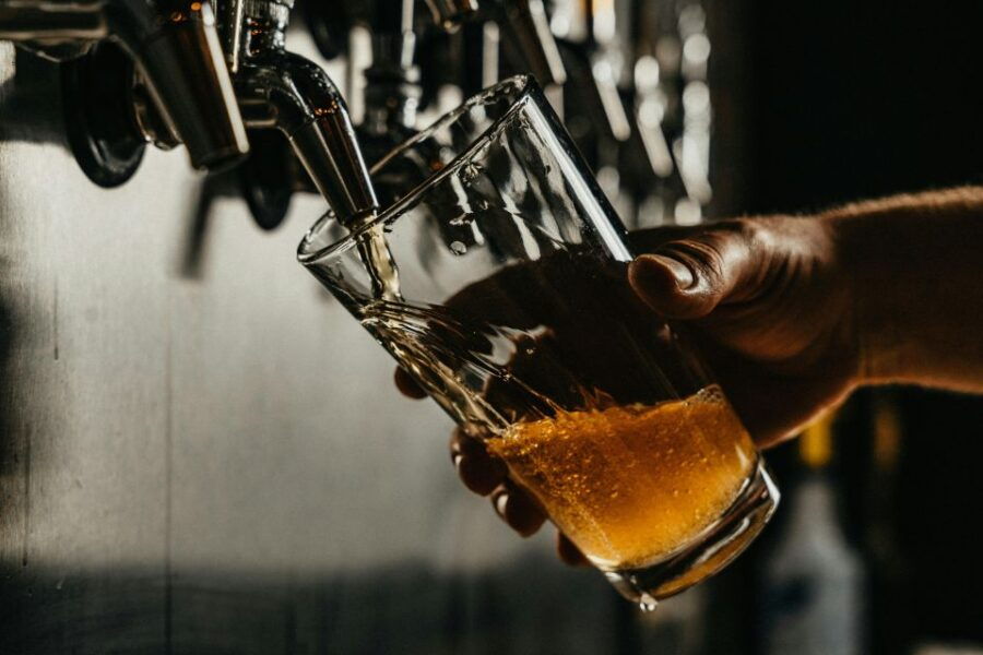 Lisbon: Craft Beer Bars Tour With Tasting