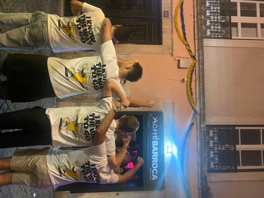 Lisbon: Pub Crawl With Unlimited Drinks With VIP Club Entry