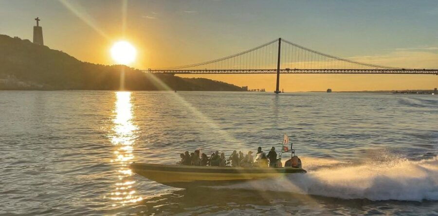 Lisbon Speedboat Sunset With Monuments Sightseeing - Good To Know
