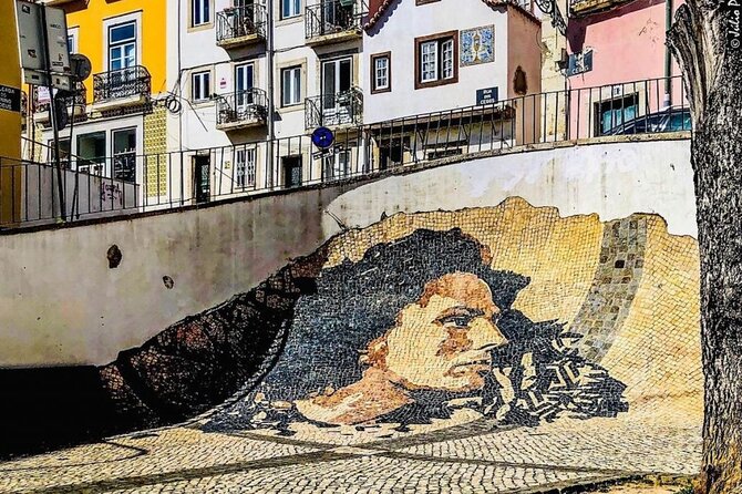 Lisbon Street Art – Private Guided Tour in a Electric Tuk Tuk