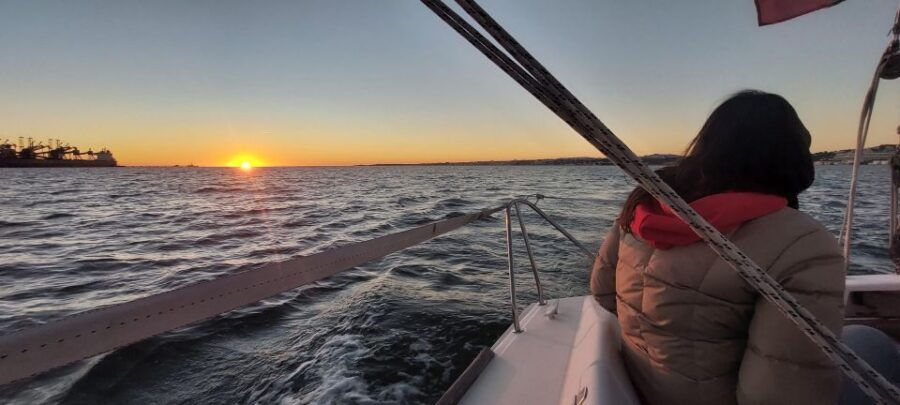 Lisbon: Sunset Sailing Tour in Tagus River | Private - Good To Know