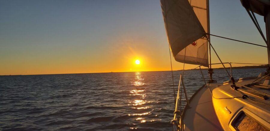 Lisbon: Sunset Sailing Tour in Tagus River - Good To Know