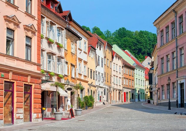 Ljubljana With Funicular, Castle and Lake Bled From Zagreb