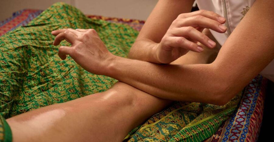 Lomi Lomi Massage